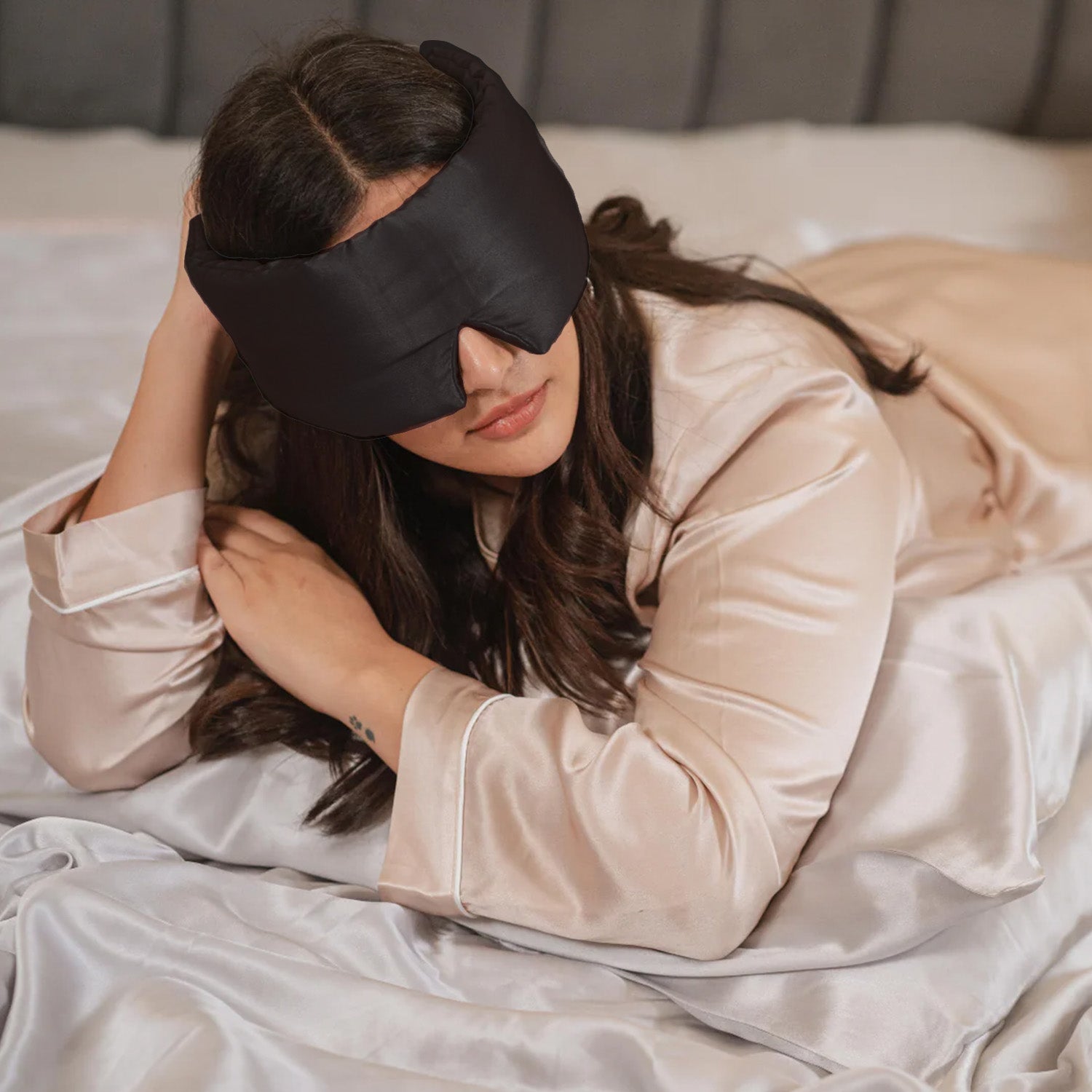 Premium Schlafmaske aus Seide